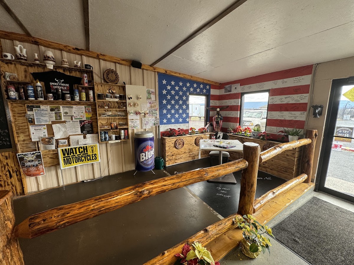 Smokehouse Bar & Grill